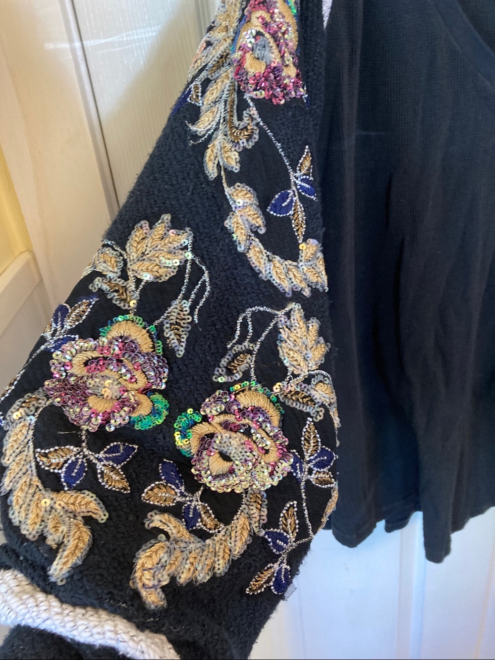 Free People Black V-Neck Oversized top with Embroidered Floral Balloon Sleeves - Picture 6 of 9